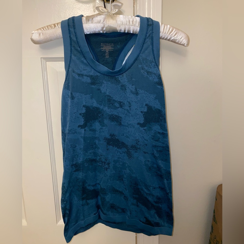 Blue camo athleta tank top size xs
